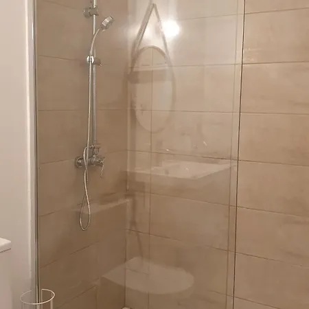 Chambre Carcassonne ゲストハウス カルカソンヌ